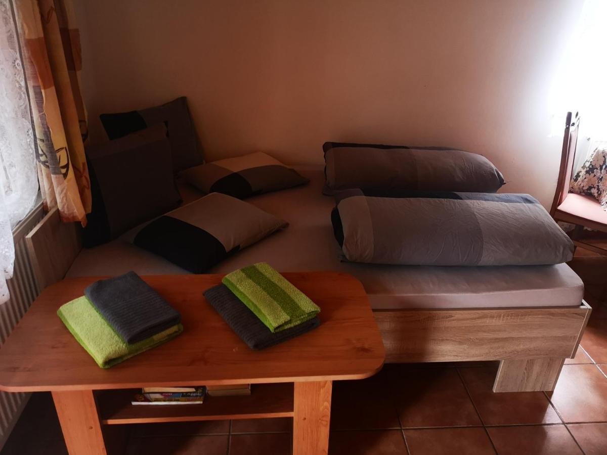 Lustenice Green Apartments מראה חיצוני תמונה