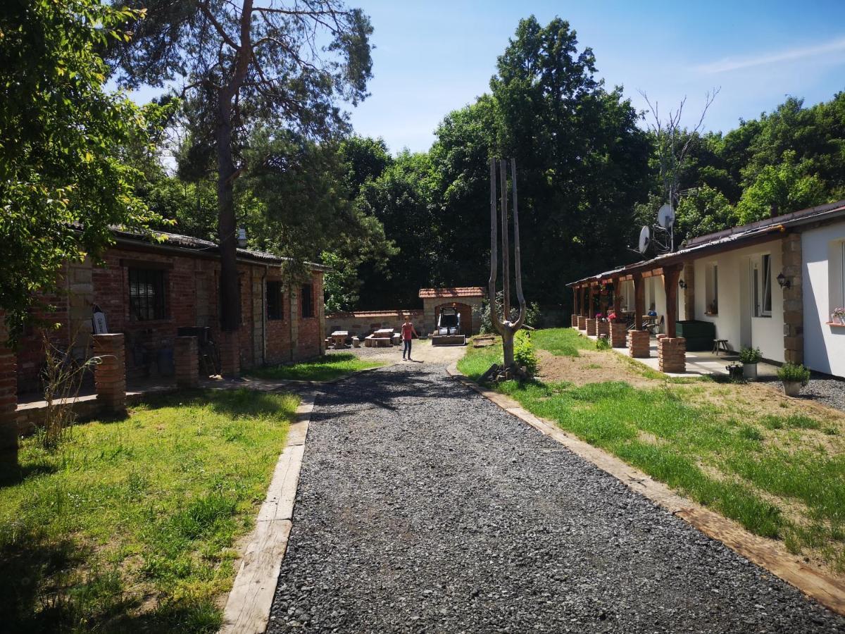 Lustenice Green Apartments מראה חיצוני תמונה